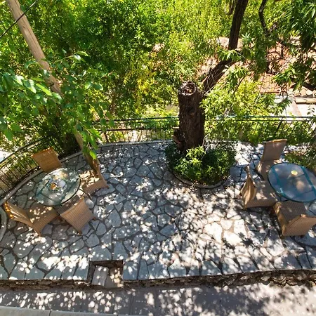 Almondtree House - Private Parking Feriehus *