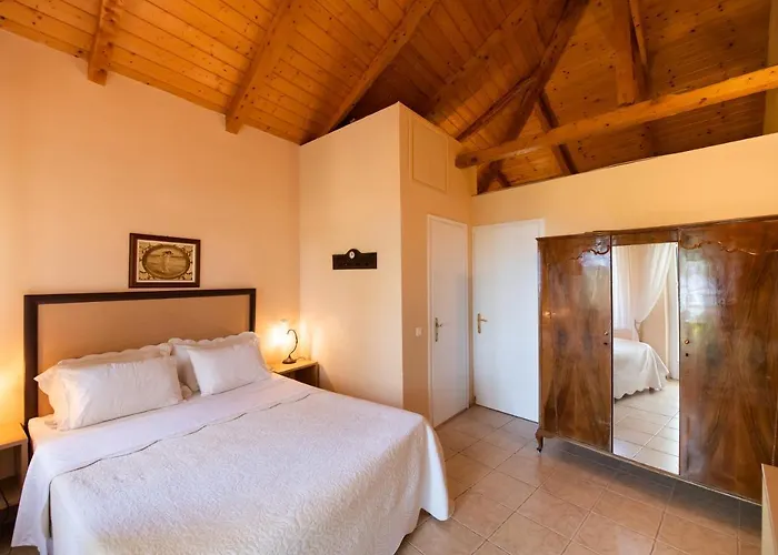 Almondtree House - Private Parking Εξάνθεια