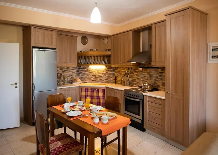 Σπίτι διακοπών Almondtree House - Private Parking