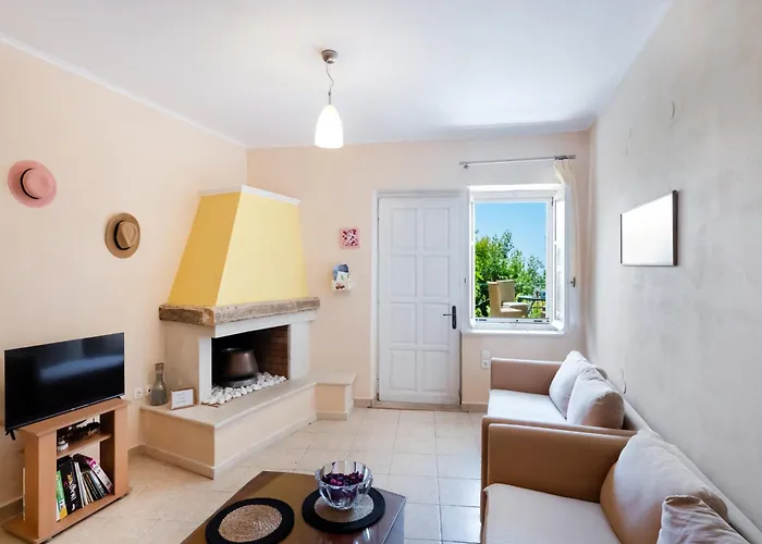 Almondtree House - Private Parking Σπίτι διακοπών Εξάνθεια