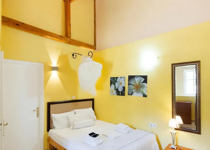 Σπίτι διακοπών Almondtree House - Private Parking