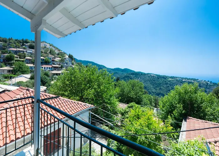 Σπίτι διακοπών Almondtree House - Private Parking *